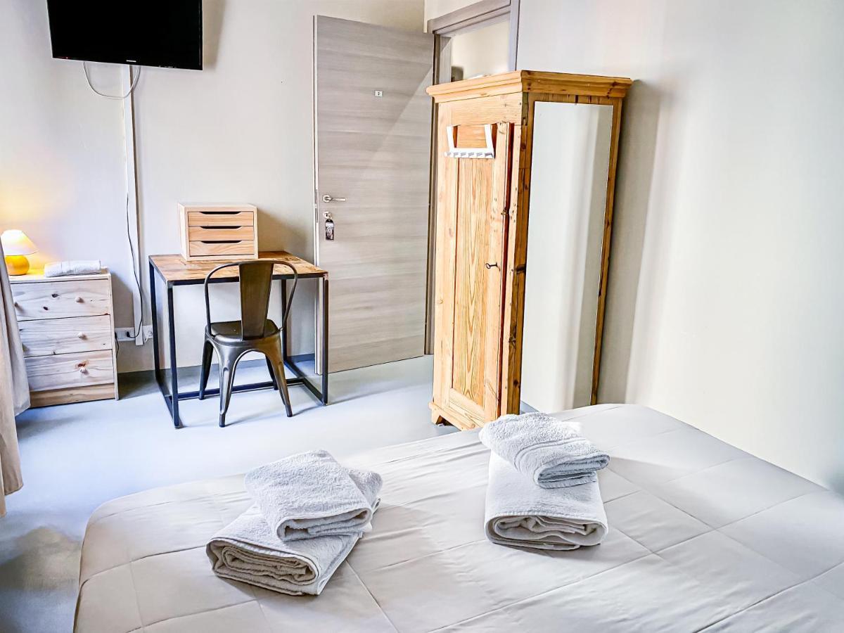 Tra Piazza Erbe E Piazza Bra Raffinata Maison Hotel Verona Buitenkant foto